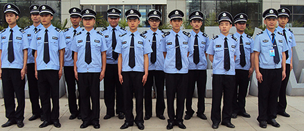 維護(hù)管理區(qū)域內(nèi)的公共秩序，協(xié)助做好安全監(jiān)控